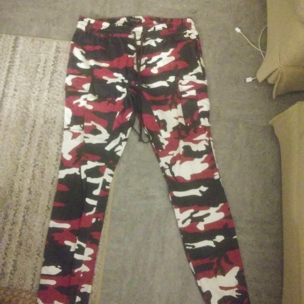 L PacSun Red Camo Joggers